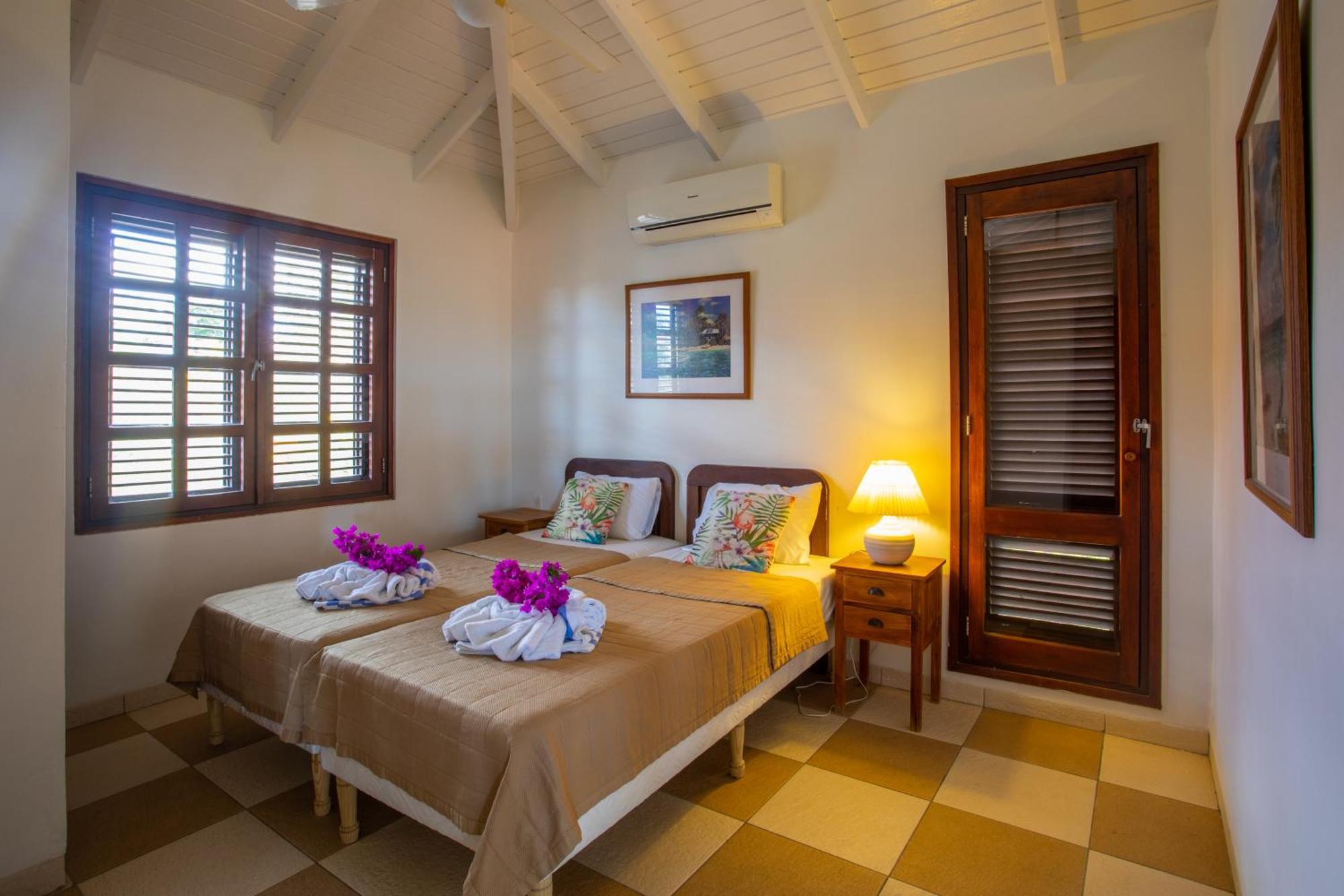 Blue Bay Villa's Exterior foto